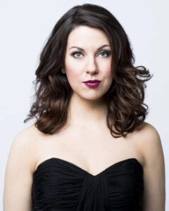 Sarah Ponder, Soprano Headshot